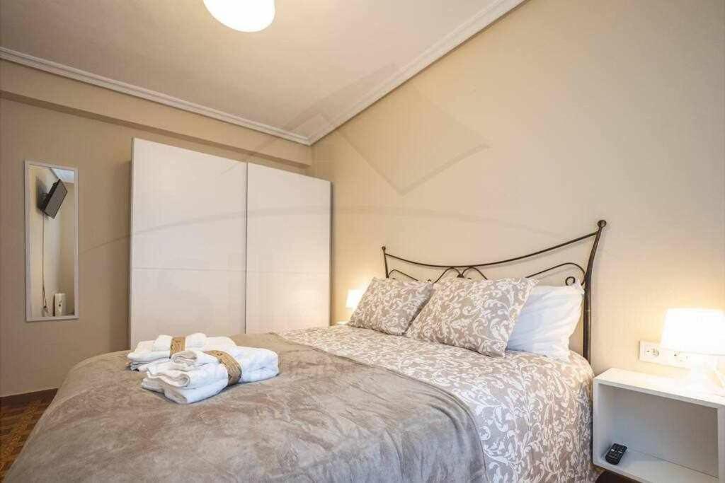 El Llar Del Gueelu Apartman Gijón Kültér fotó