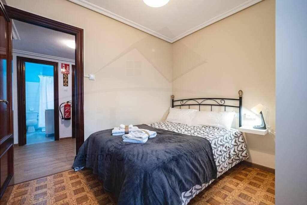 El Llar Del Gueelu Apartman Gijón Kültér fotó